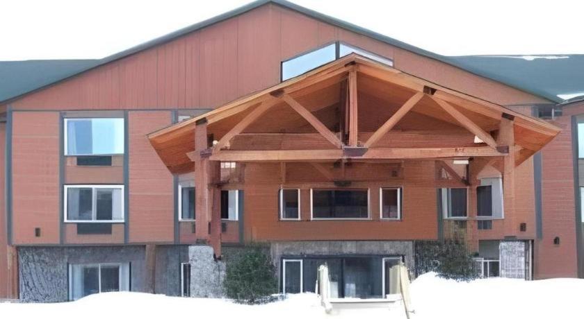 Holiday Inn Express Munising-Lakeview Hotel By Ihg Buitenkant foto