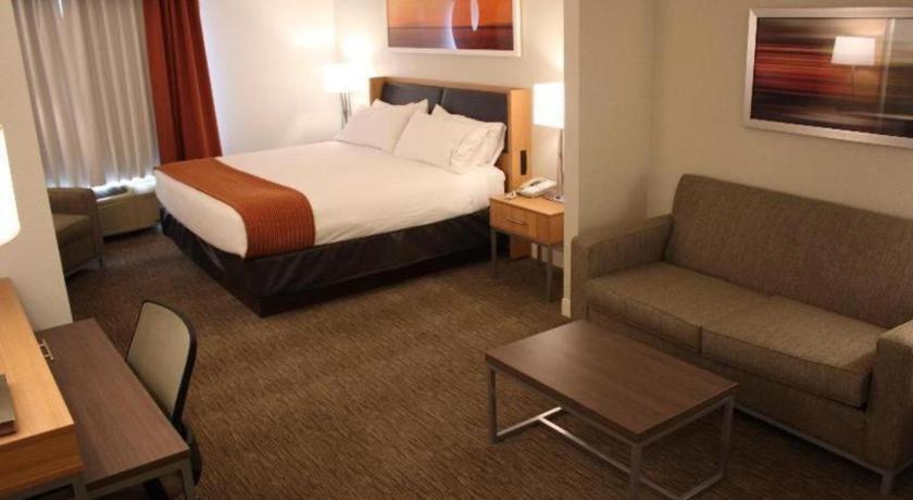 Holiday Inn Express Munising-Lakeview Hotel By Ihg Buitenkant foto