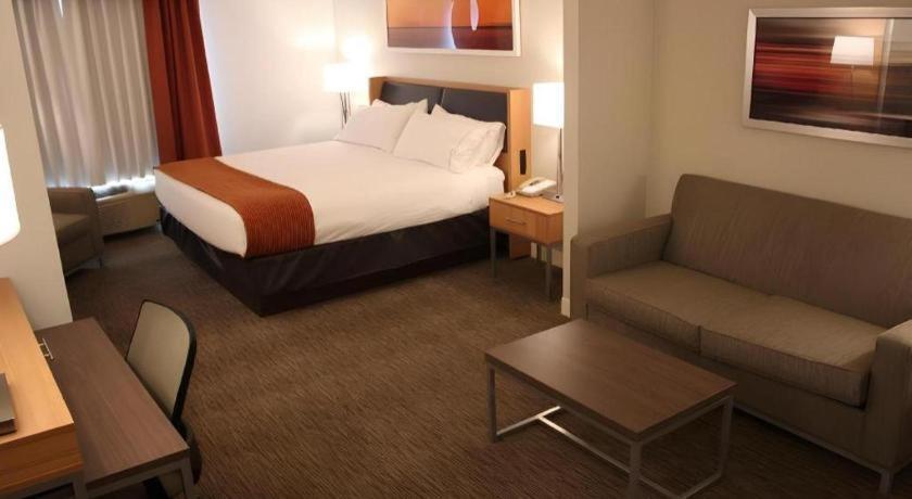 Holiday Inn Express Munising-Lakeview Hotel By Ihg Buitenkant foto