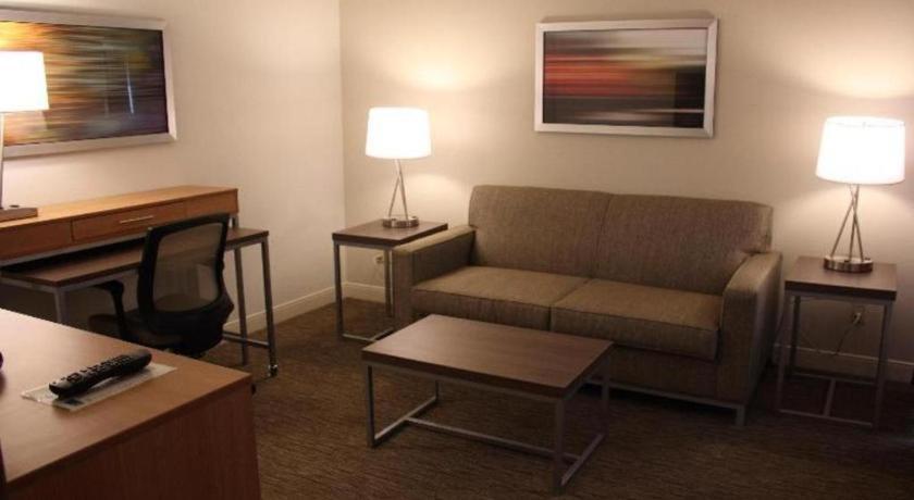 Holiday Inn Express Munising-Lakeview Hotel By Ihg Buitenkant foto