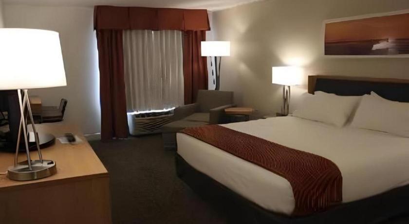 Holiday Inn Express Munising-Lakeview Hotel By Ihg Buitenkant foto