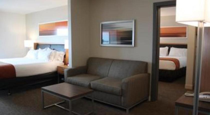 Holiday Inn Express Munising-Lakeview Hotel By Ihg Buitenkant foto