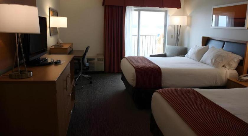 Holiday Inn Express Munising-Lakeview Hotel By Ihg Buitenkant foto