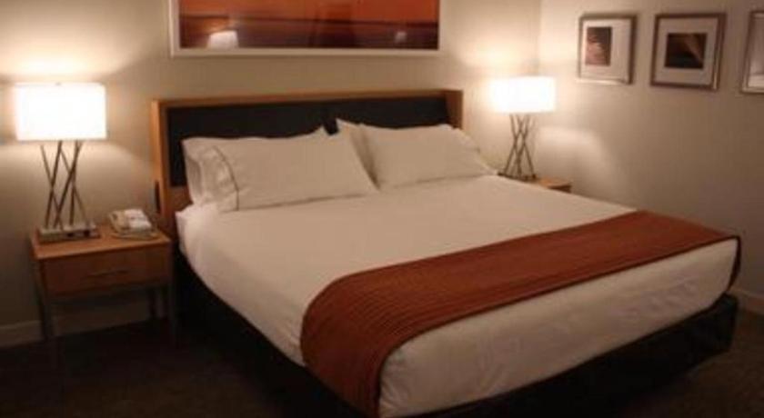 Holiday Inn Express Munising-Lakeview Hotel By Ihg Buitenkant foto